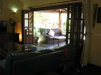 Ana Villa